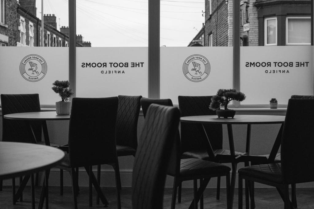 The Boot Rooms Anfield Liverpool Extérieur photo
